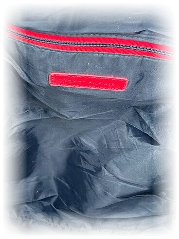 Beden Tommy Hilfiger Kol Çantası %70 İndirimli.