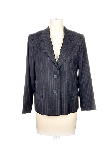 Diğer Blazer %70 İndirimli.