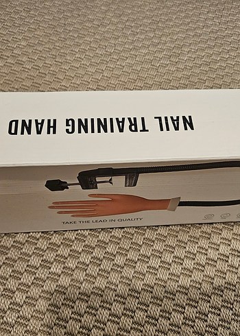 Beden Tırnak Eğitimi El Modeli