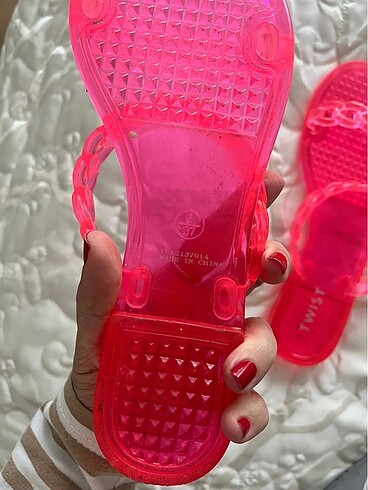 37 Beden Twist jelly sandals