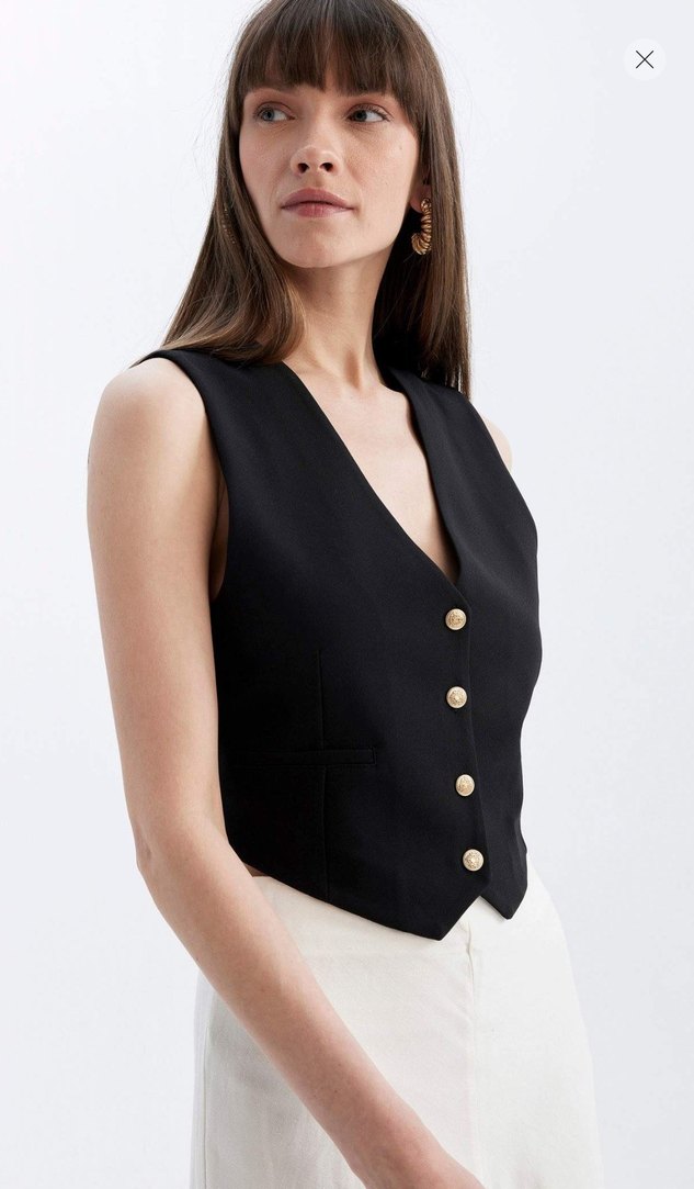 Siyah V Yakalı Düğmeli Kadın Yelek - Görsel 3