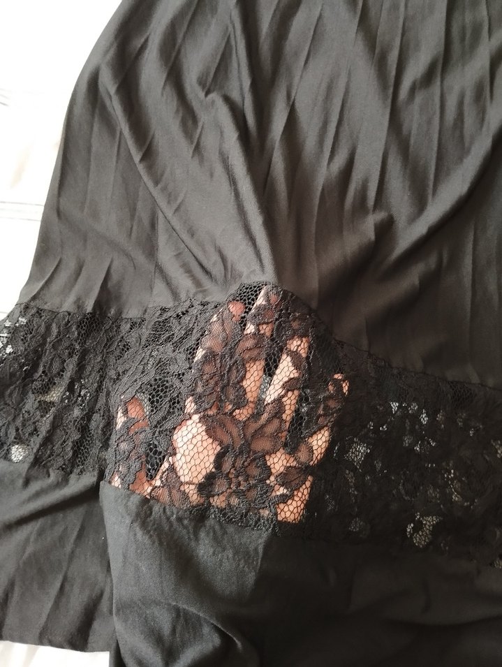 Dantel Detaylı Siyah Uzun Piliseli Etek - Görsel 3