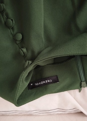 Düğmeli Yeşil Vintage Uzun Elbise - Görsel 3