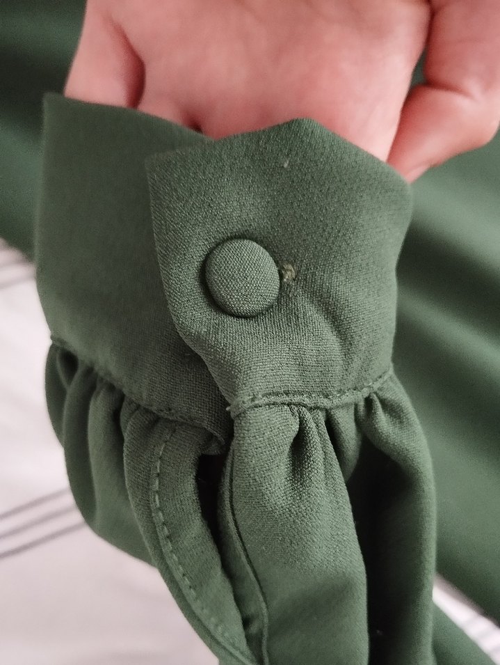 Düğmeli Yeşil Vintage Uzun Elbise - Görsel 5