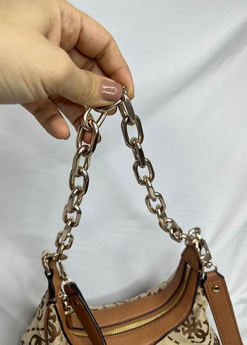 Bej Zincir Detaylı Yılan Desenli Kadın Çanta - Görsel 6