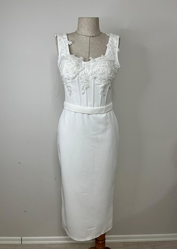 Dantel Detaylı Beyaz Uzun Abiye Elbise - Görsel 2