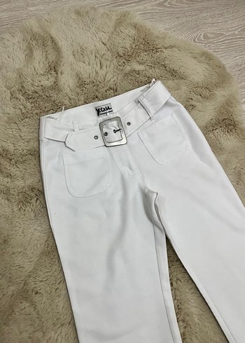 American Vintage Kadın Beyaz Kemerli Rahat Kumaş Pantolon