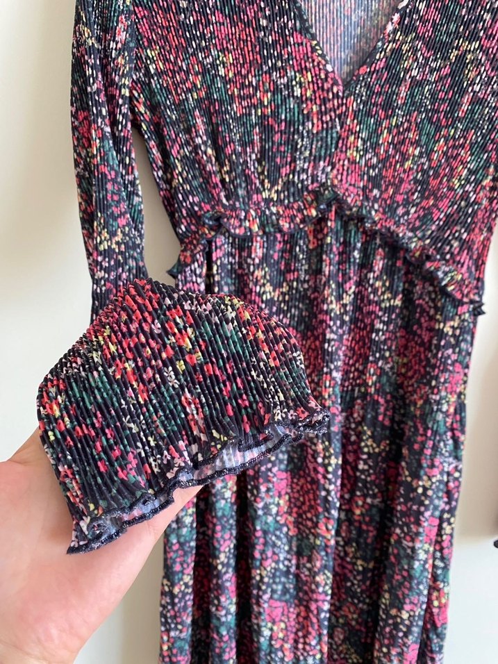 Primark Piliseli Çiçekli Mini Elbise - Görsel 3