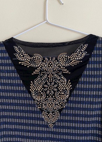 Dekolteli Taş Baskılı Simli Mini Elbise - Görsel 6