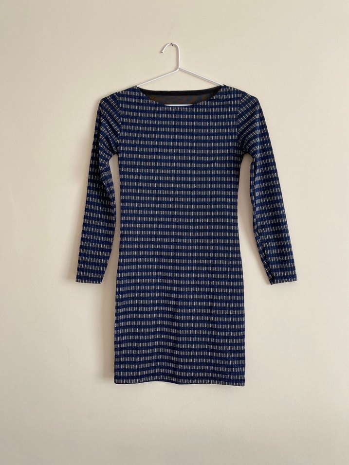 Dekolteli Taş Baskılı Simli Mini Elbise - Görsel 2