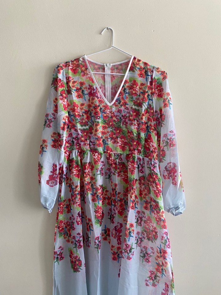 Çiçekli Transparan Kadın Tesettür Pareo - Görsel 2