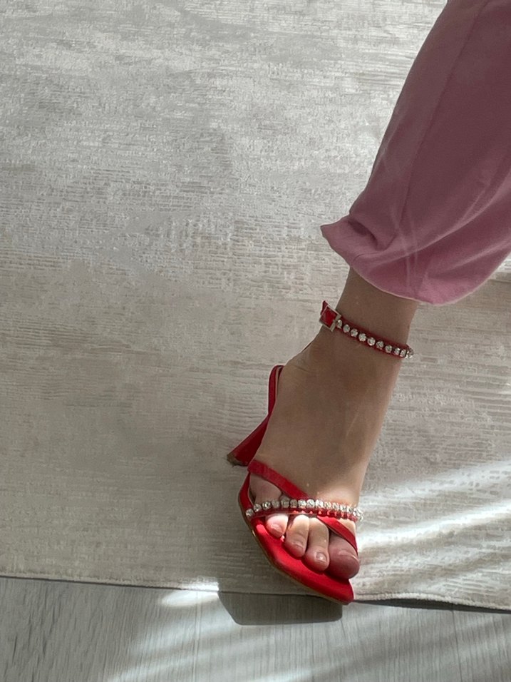 Kırmızı Taşlı Topuklu Ayakkabı - Görsel 4