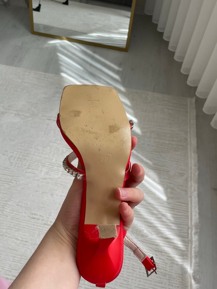 Kırmızı Taşlı Topuklu Ayakkabı - Görsel 5