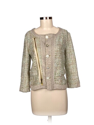 Diğer Blazer %70 İndirimli.