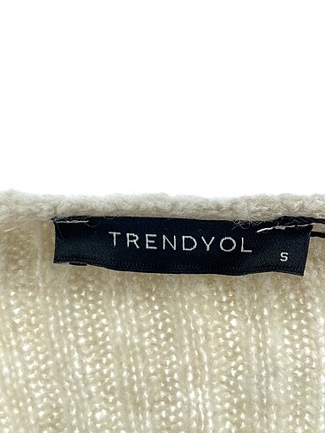 s Beden çeşitli Renk Trendyol & Milla Süveter %70 İndirimli.