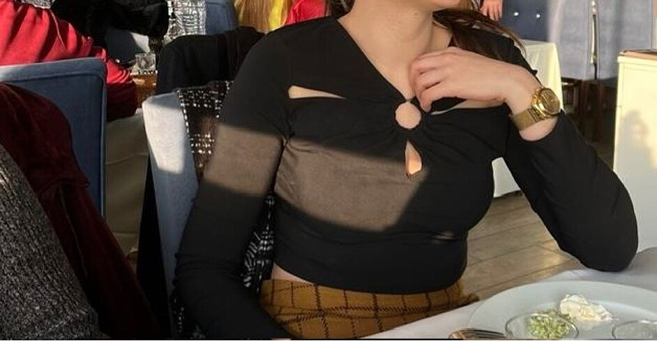 Bershka siyah crop gömlek