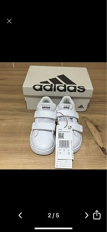24 Beden beyaz Renk Adidas spor ayakkabı