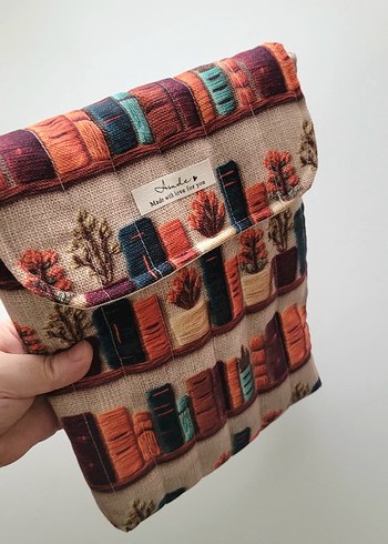 Beden Kitaplık Desenli Kitap tablet kılıfı