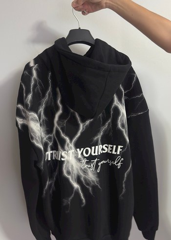 Erkek Siyah Kapüşonlu Baskılı Sweatshirt - Görsel 2