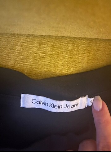 s Beden calvin klein tshirt