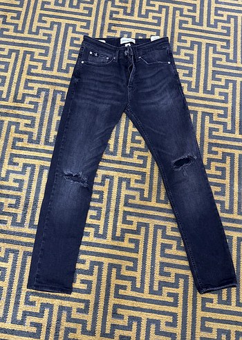 Erkek Gri Regular Fit Yırtık Kot Pantolon