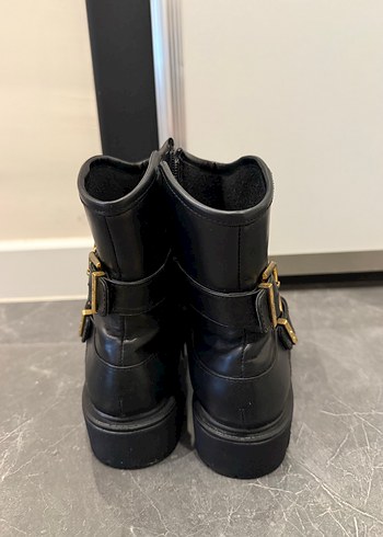 Kadın Siyah Deri Biker Botlar Tokalı - Görsel 4