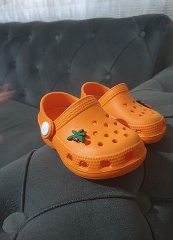 Bebek crocs 