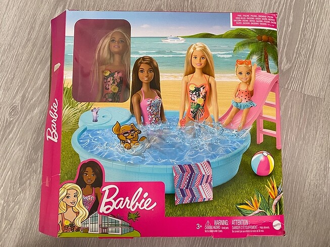 Barbie Kutulu Havuz ve Kaydırak