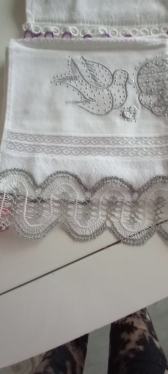 İşlemeli Beyaz Havlu Seti - Görsel 3