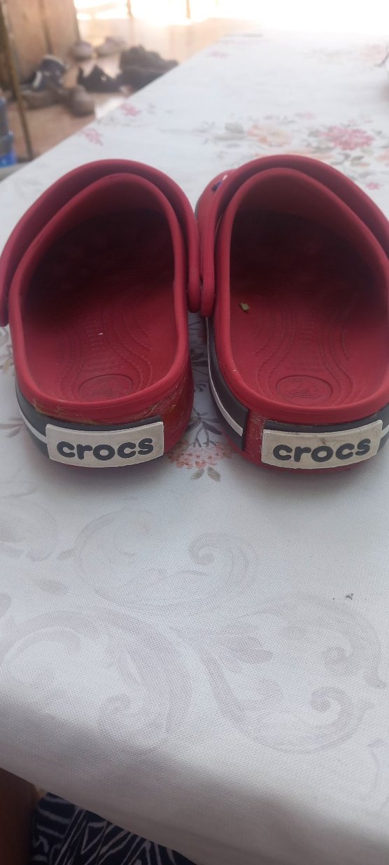 Kırmızı orjinal crocs - Görsel 3