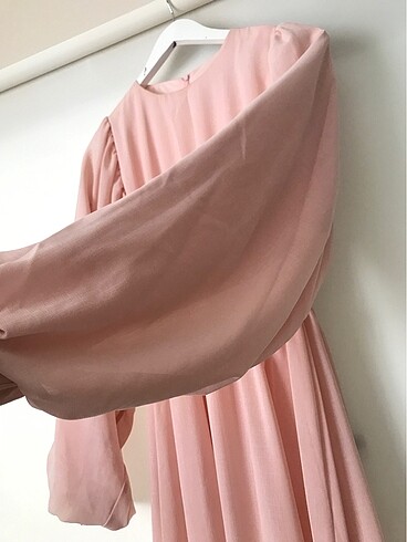 Pembe şık elbise