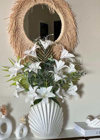 Beyaz deniz Kabuk Desenli Vazo ve yapay lüx çiçek - Görsel 2