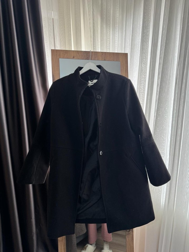 Düz Siyah Kadın Kaban - Görsel 3