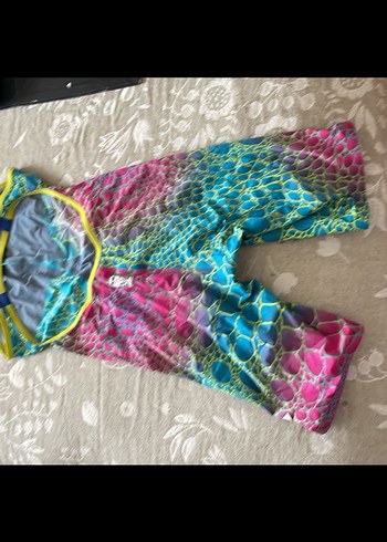 Arena karbon mayo. 34 bedendir  13 yaş  boy 1 65 olur - Görsel 5