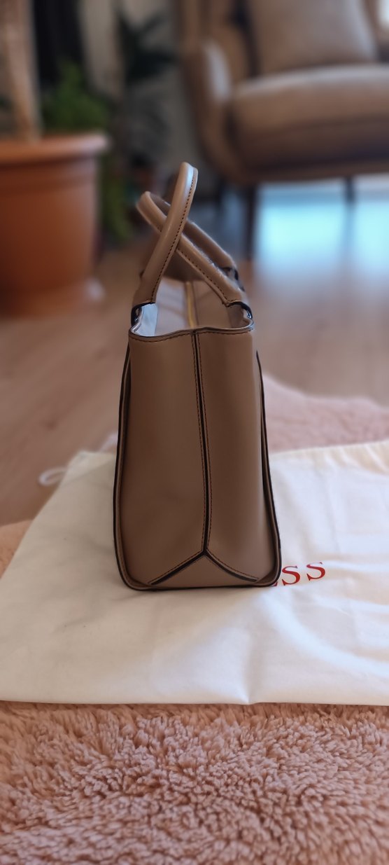 Guess Bej Deri Klasik Kadın Çanta - Görsel 3