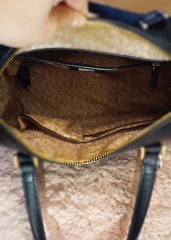 Guess Siyah Deri Tokalı Kadın Çantası - Görsel 5