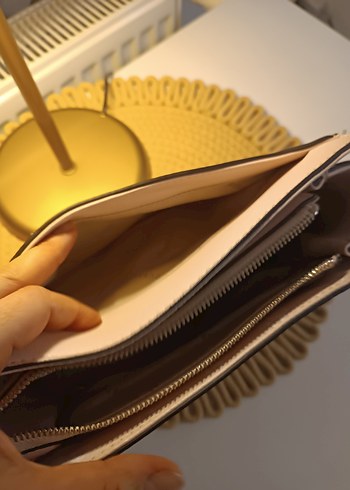 Zincir Detaylı Bej Deri Kadın Çanta - Görsel 6