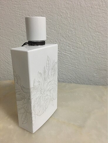 Van Cleef & Arpels Van Cleef & Arpels Patchoulı Blanc