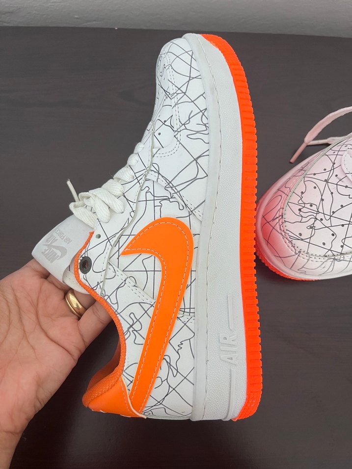 Beyaz Turuncu Desenli Bağcıklı Sneaker - Görsel 2