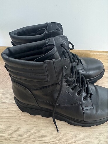 40 Beden siyah Renk HUSH PUPPIES BOT