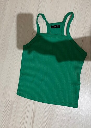 halter yaka crop