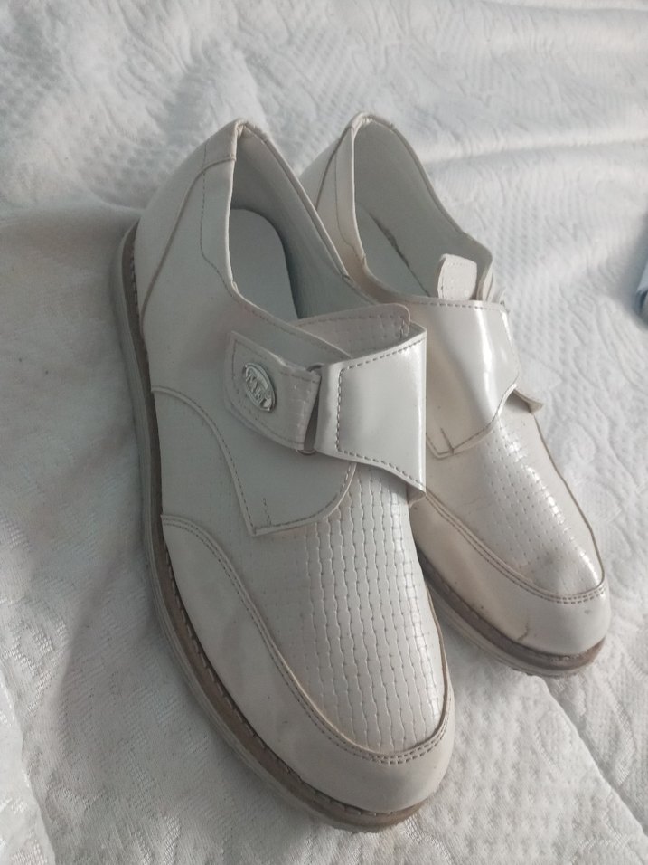 Beyaz Tokalı sünnet ayakkabısı - Görsel 2