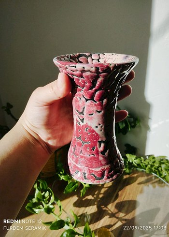 Pembe Renkli Seramik Vazo