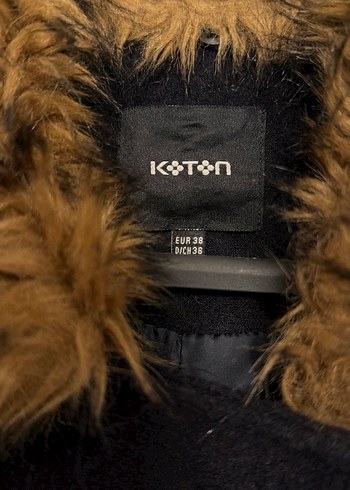 Kürklü Yaka Lacivert Kaban - Görsel 2