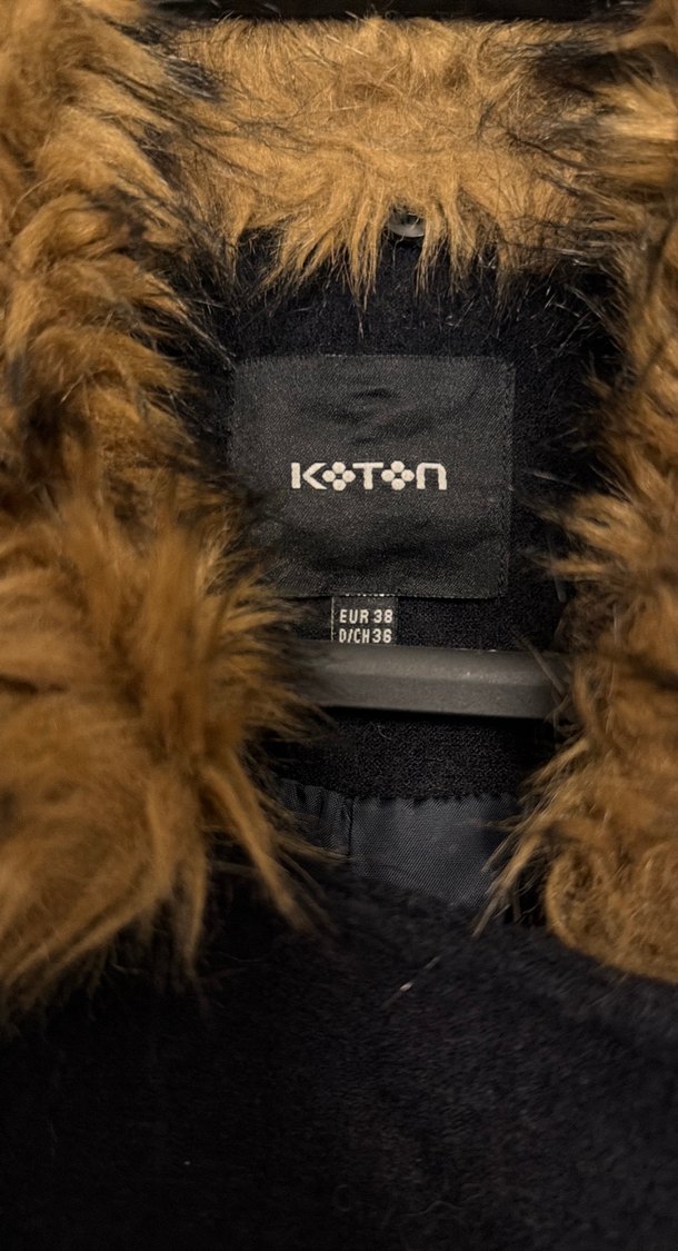 Kürklü Yaka Lacivert Kaban - Görsel 2