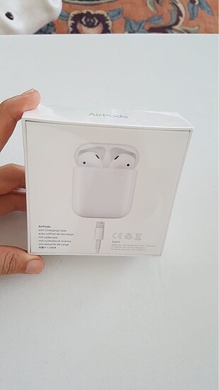 Apple AirPods