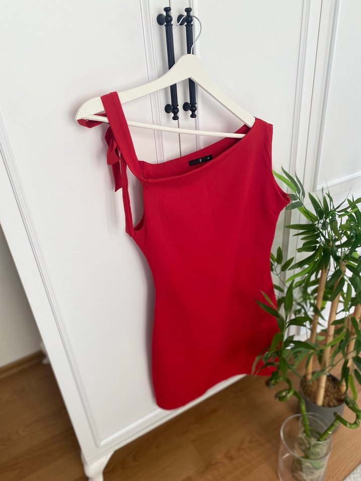 Kırmızı Drapeli Straplez  elbise abiye - Görsel 4