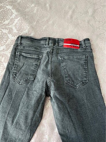 38 Beden Zara erkek kot pantolon