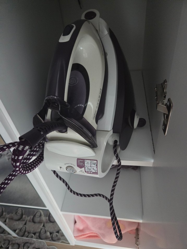 Philips kazanlı otomatik kumaş algılama özellikli Ütü - Görsel 2