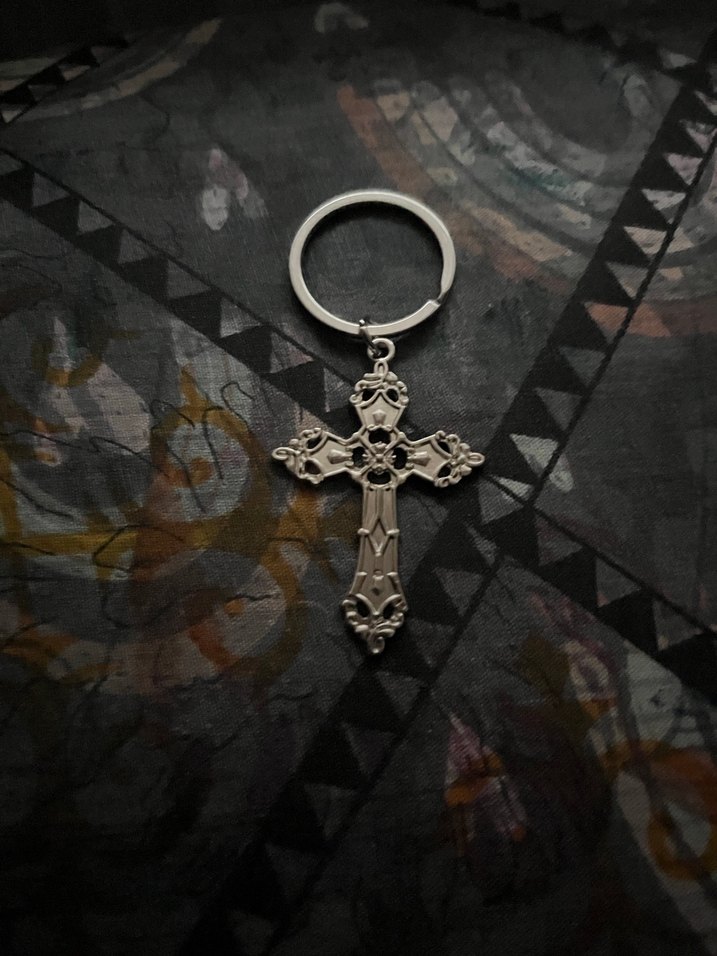 Gri Gotik Haç Anahtarlık/ Kolye Ucu - Görsel 3